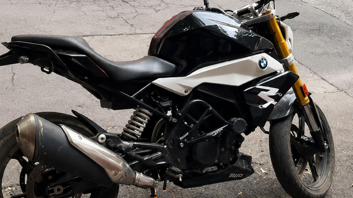 Moto estacionada: un GPS conectado consume batería aunque la moto esté apagada