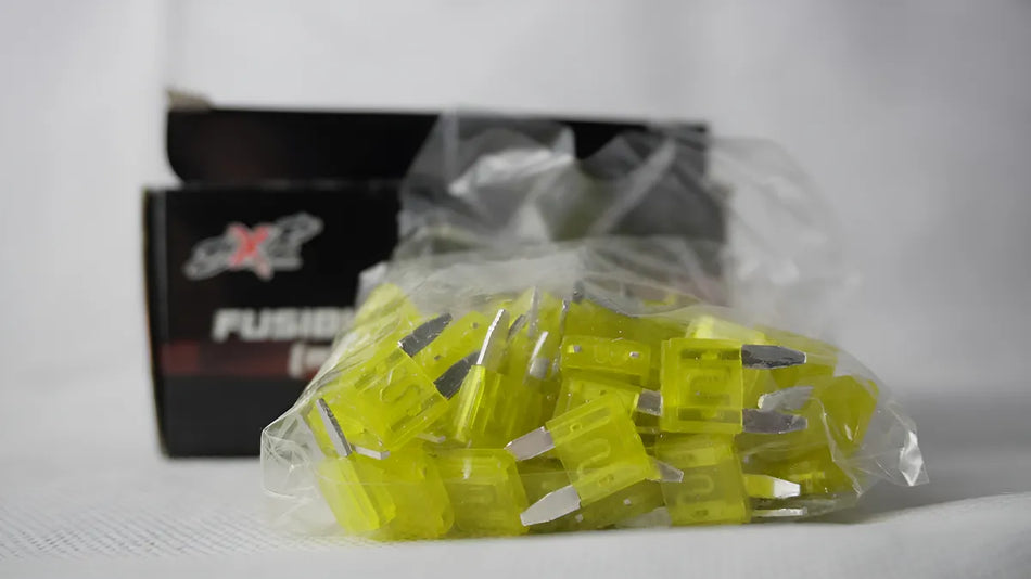 Fusible Automotriz (Mini) T/Clavija 20A by VARIOS