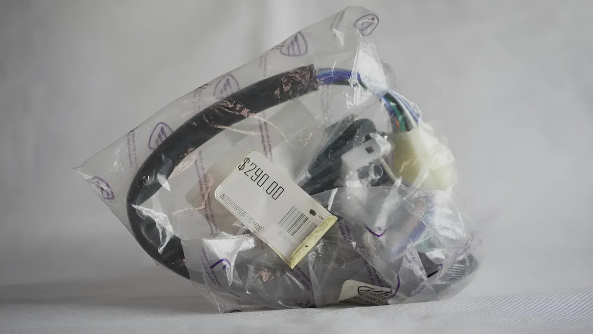 MICROSWITCH FRENO TRAS CON RESORTE FT150 by ITALIKA