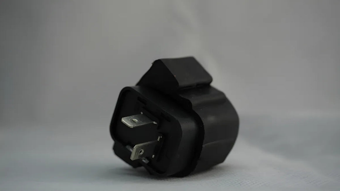 RELEVADOR DIRECCIONALES FZ16 by SUZUKI