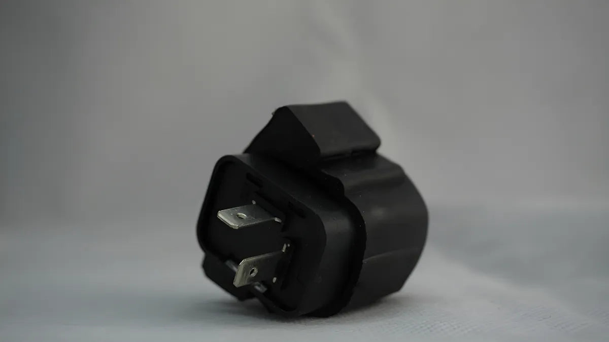 RELEVADOR DIRECCIONALES FZ16 by SUZUKI