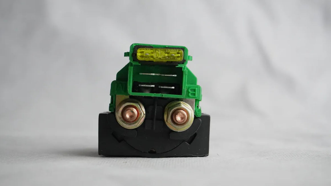 SELENOIDE CON FUSIBLEFT150, YBR125 by REMO REFACCIONES